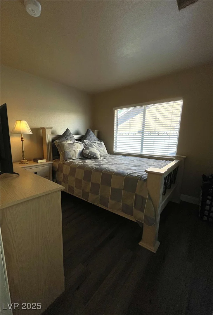 1135 Carefree Peak, Las Vegas, NV 89110