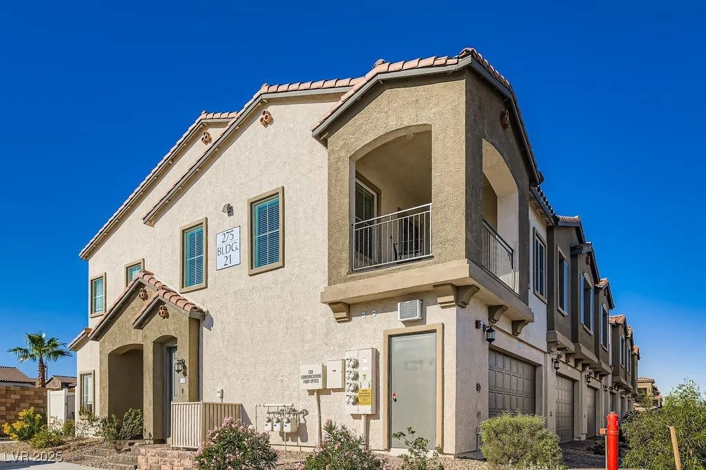 275 Callen Falls, Henderson, NV 89011