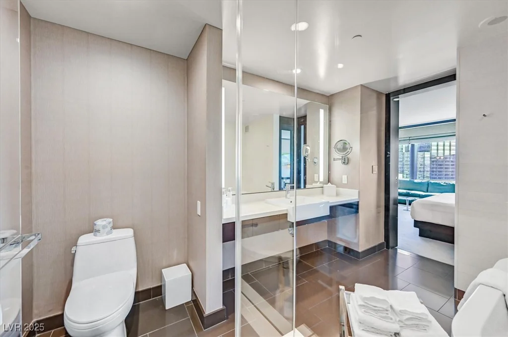 2600 Harmon, Las Vegas, NV 89158