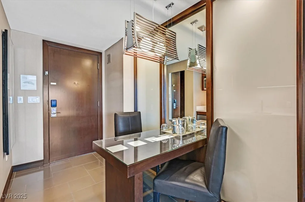 2600 Harmon, Las Vegas, NV 89158