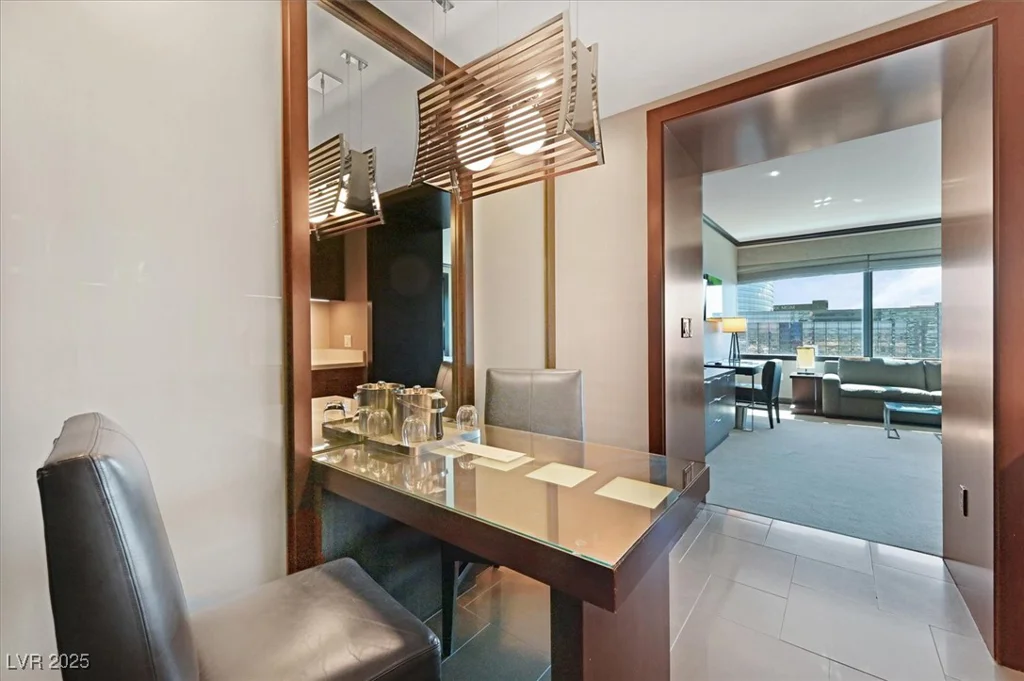 2600 Harmon, Las Vegas, NV 89158