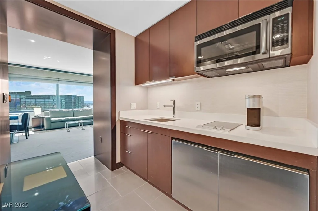 2600 Harmon, Las Vegas, NV 89158