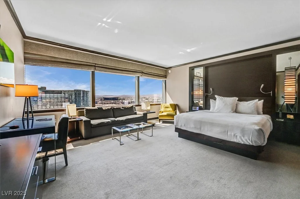 2600 Harmon, Las Vegas, NV 89158