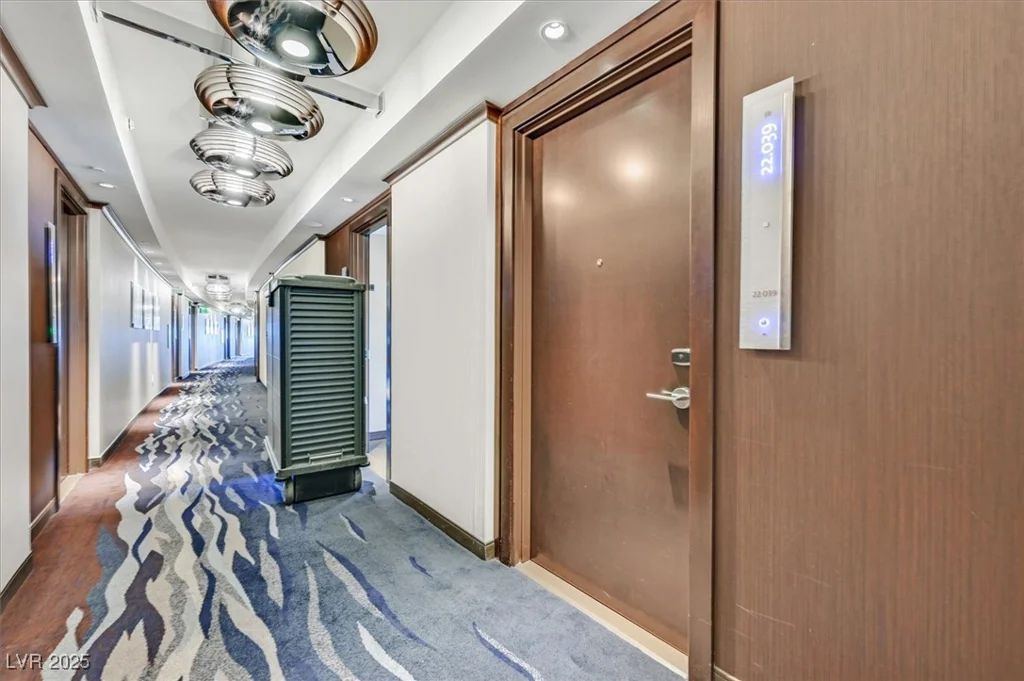 2600 Harmon, Las Vegas, NV 89158