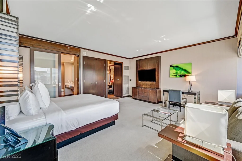 2600 Harmon, Las Vegas, NV 89158