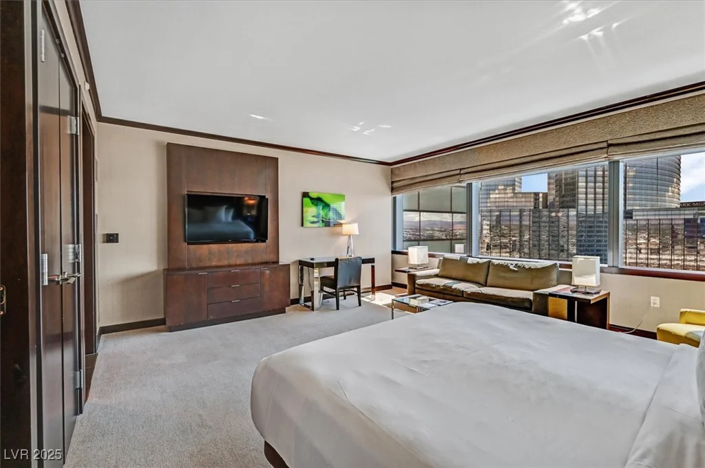2600 Harmon, Las Vegas, NV 89158