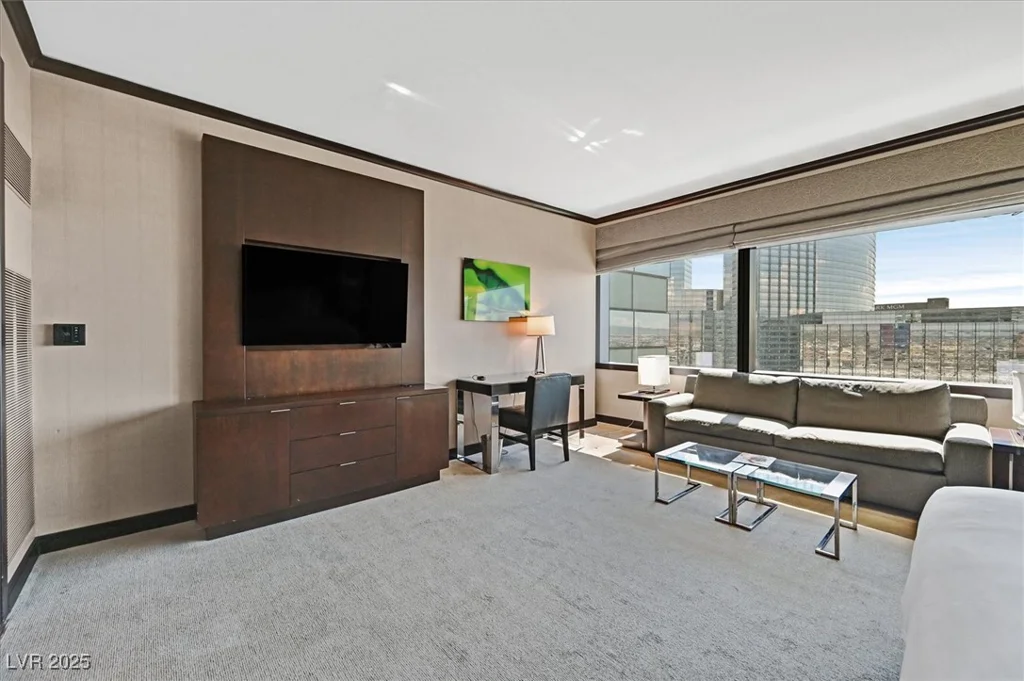 2600 Harmon, Las Vegas, NV 89158