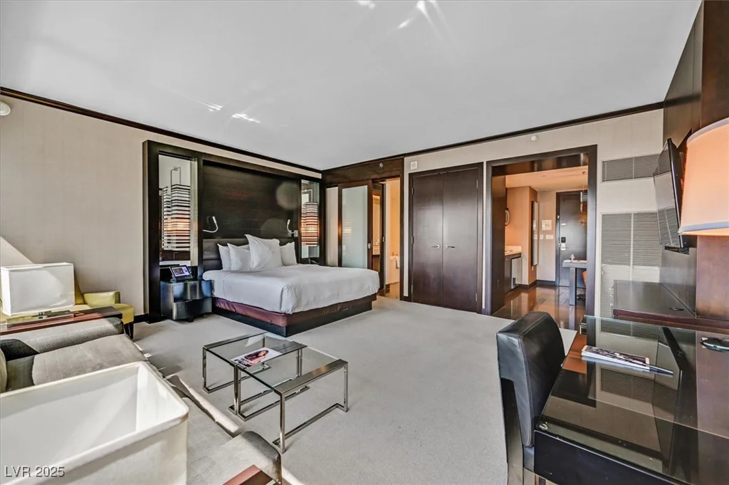 2600 Harmon, Las Vegas, NV 89158