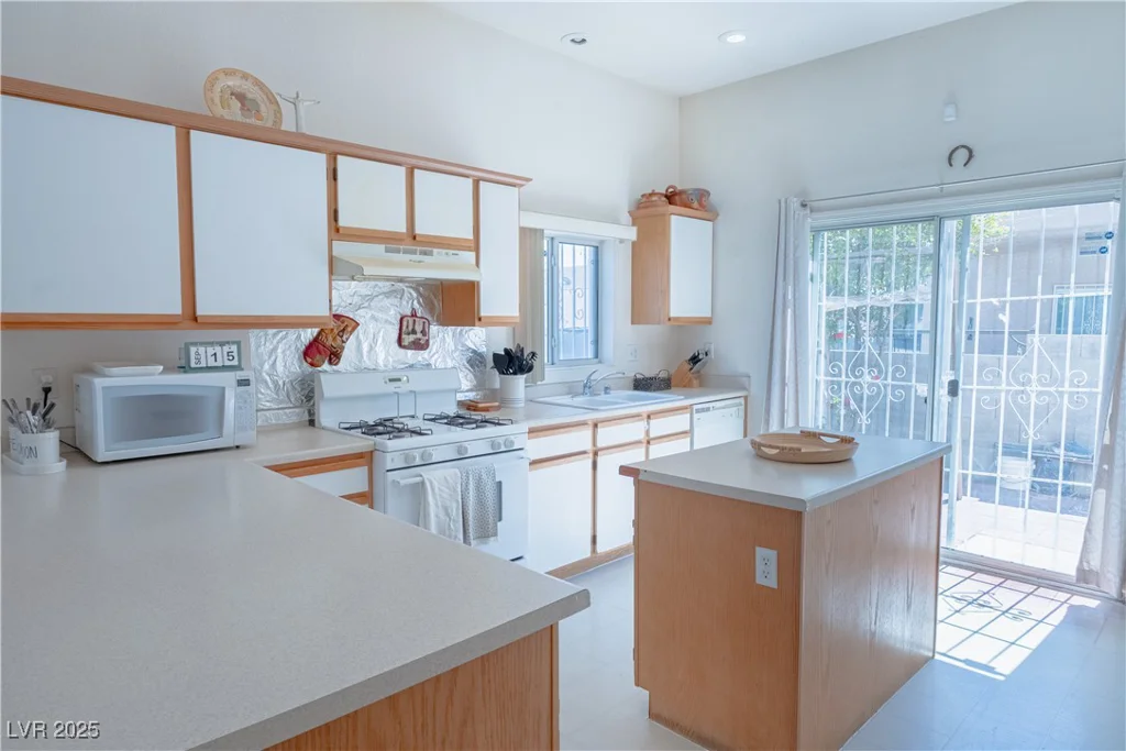 1631 Dwayne Stedman, Las Vegas, NV 89106