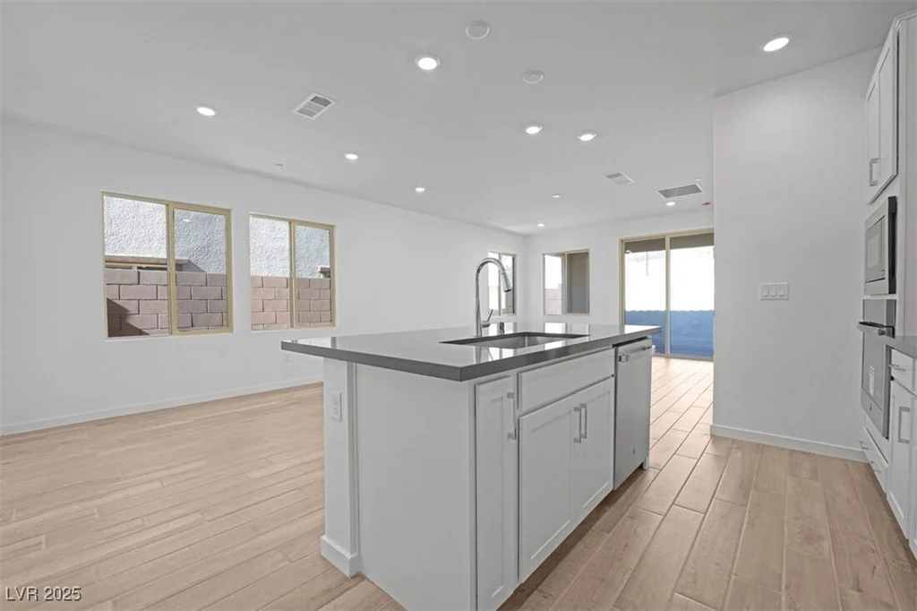 52 Via Montoro, Henderson, NV 89011