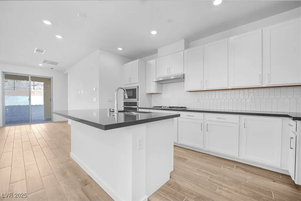 52 Via Montoro, Henderson, NV 89011