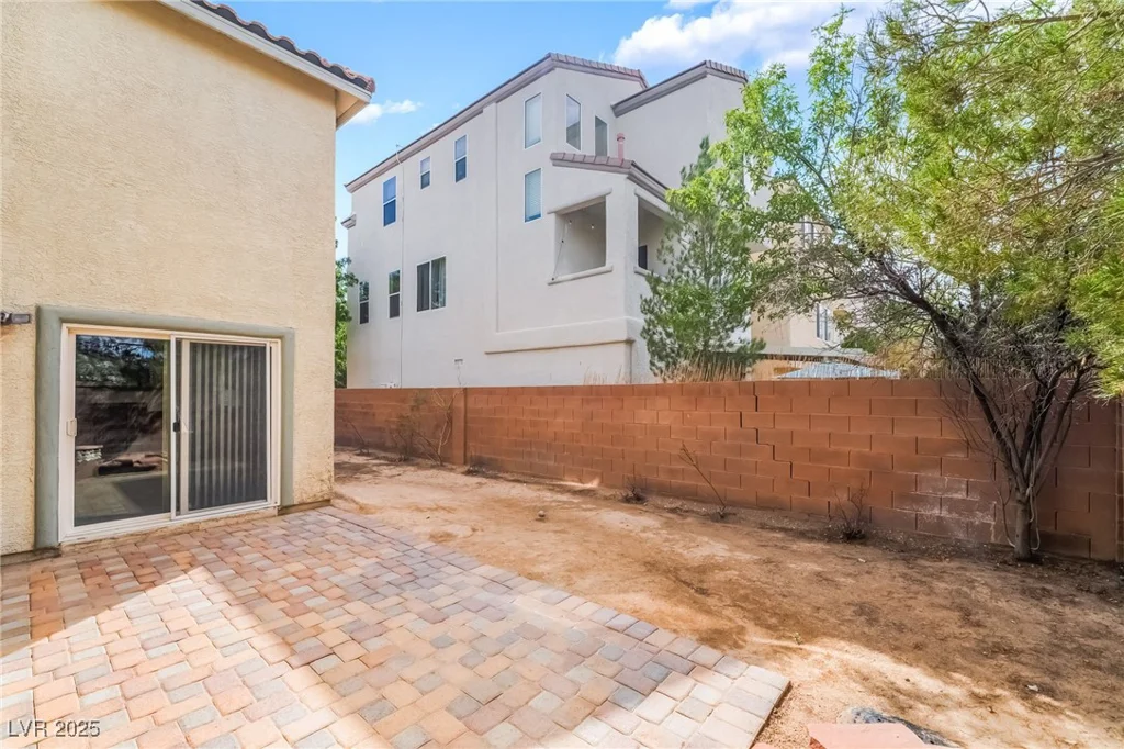9395 Fort Bayard, Las Vegas, NV 89178