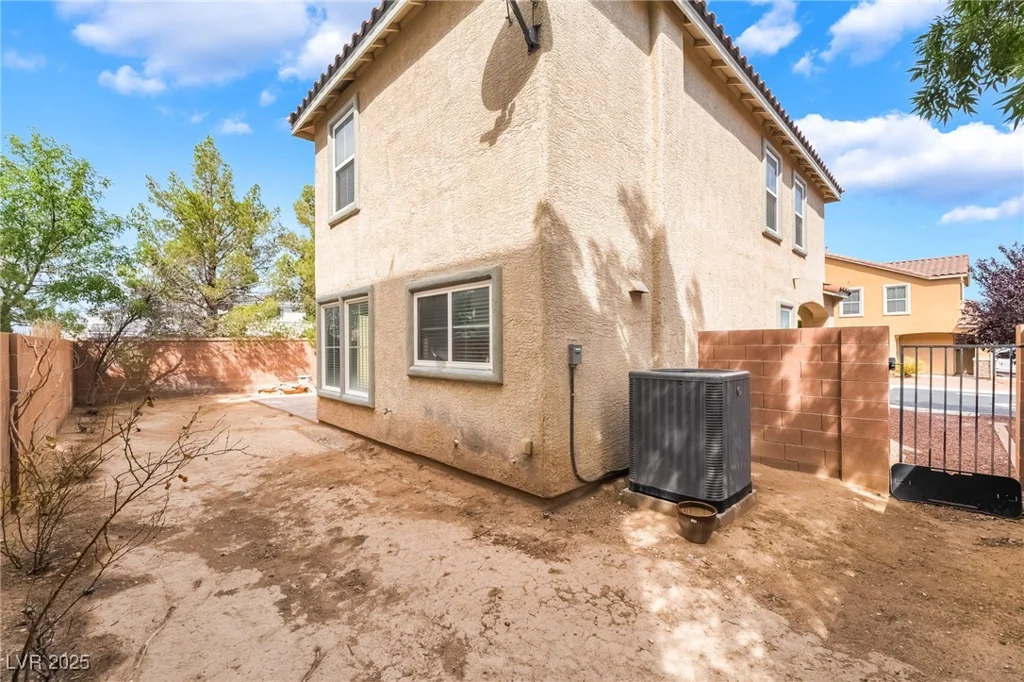9395 Fort Bayard, Las Vegas, NV 89178