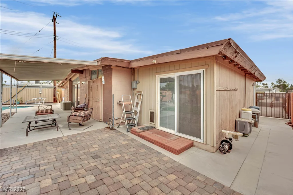 1522 Exley, Las Vegas, NV 89104