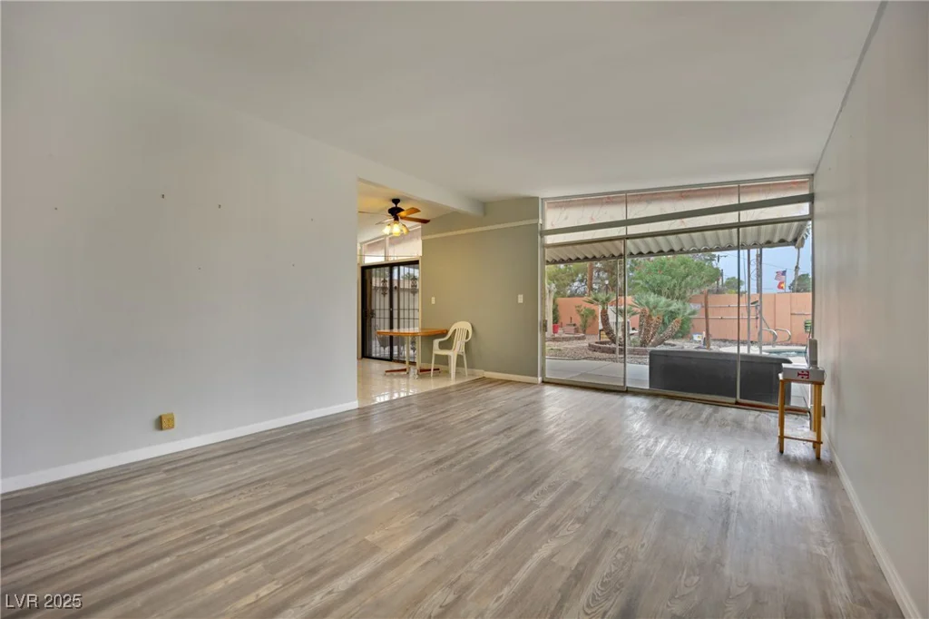 1522 Exley, Las Vegas, NV 89104