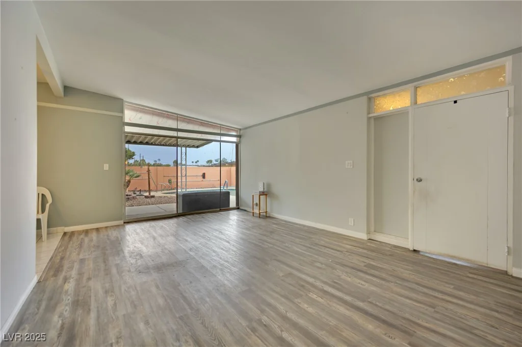 1522 Exley, Las Vegas, NV 89104