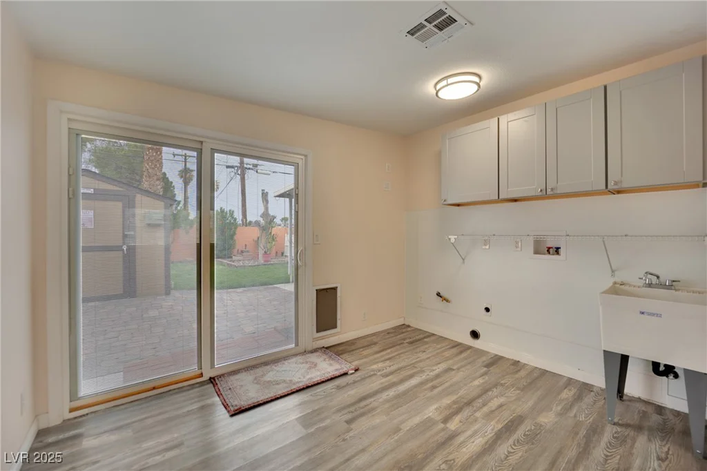 1522 Exley, Las Vegas, NV 89104