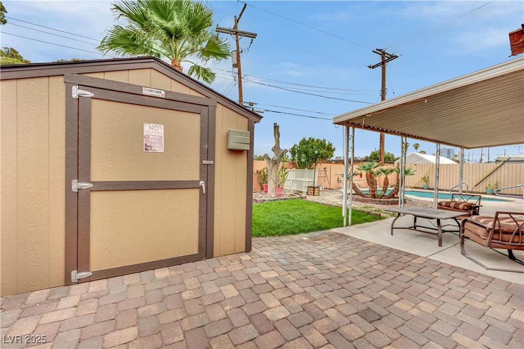 1522 Exley, Las Vegas, NV 89104
