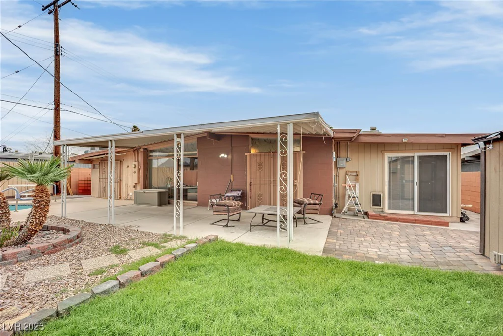 1522 Exley, Las Vegas, NV 89104