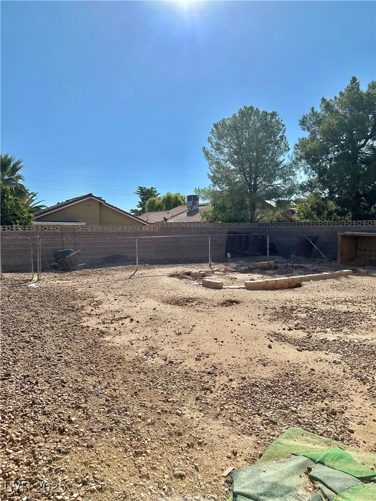 5326 Beaverhead, Las Vegas, NV 89120