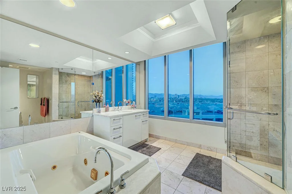 222 Karen, Las Vegas, NV 89109