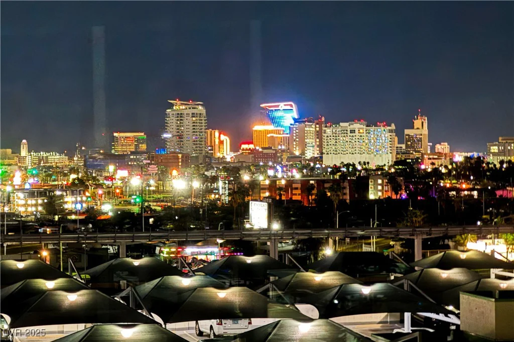 222 Karen, Las Vegas, NV 89109