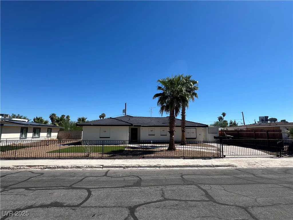 1811 7th, Las Vegas, NV 89104