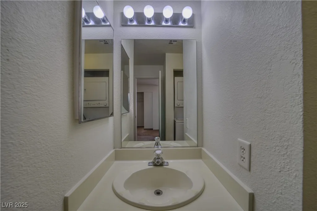 2232 Aspen Mirror, Laughlin, NV 89029