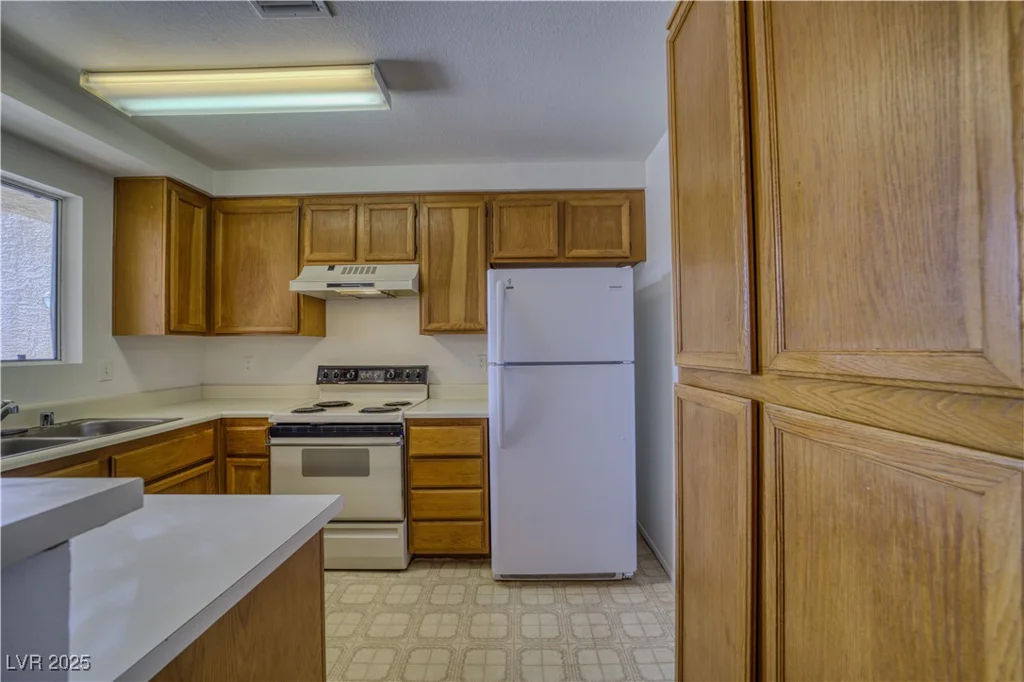 2232 Aspen Mirror, Laughlin, NV 89029