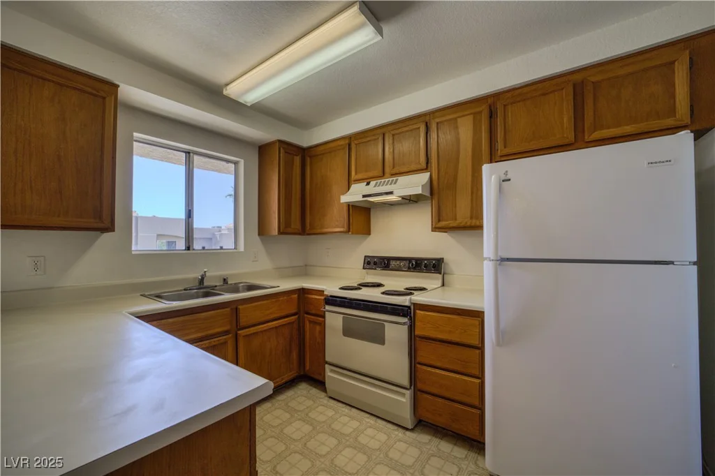 2232 Aspen Mirror, Laughlin, NV 89029