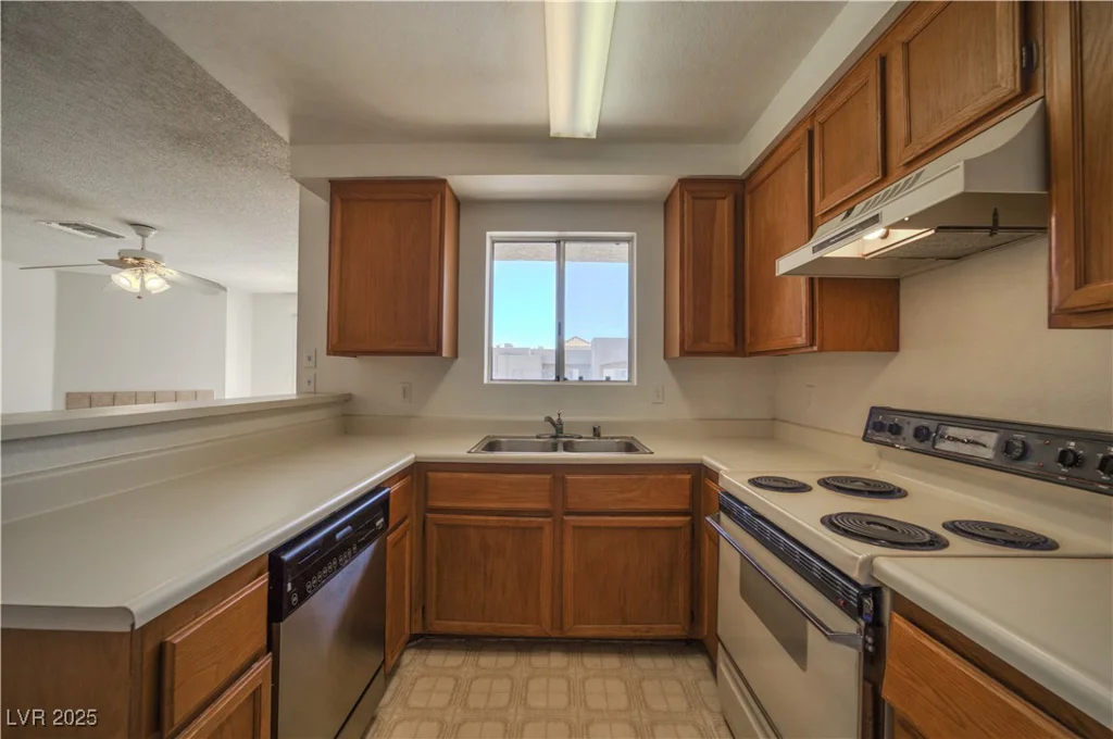 2232 Aspen Mirror, Laughlin, NV 89029