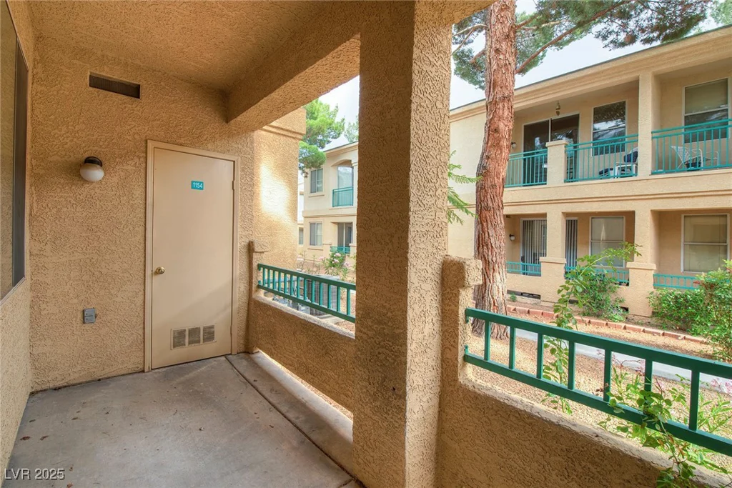 5155 Tropicana, Las Vegas, NV 89103
