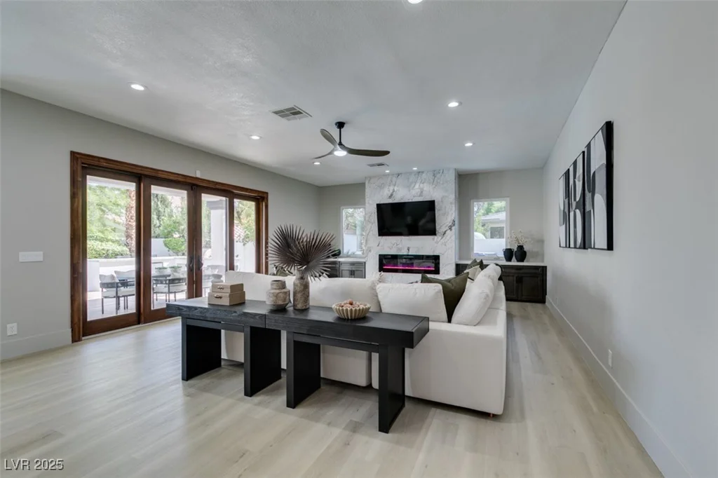 2200 Paseo, Las Vegas, NV 89117