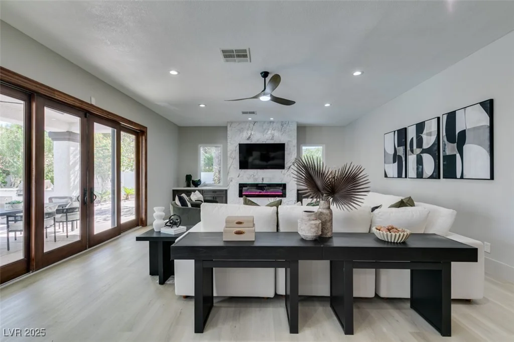 2200 Paseo, Las Vegas, NV 89117