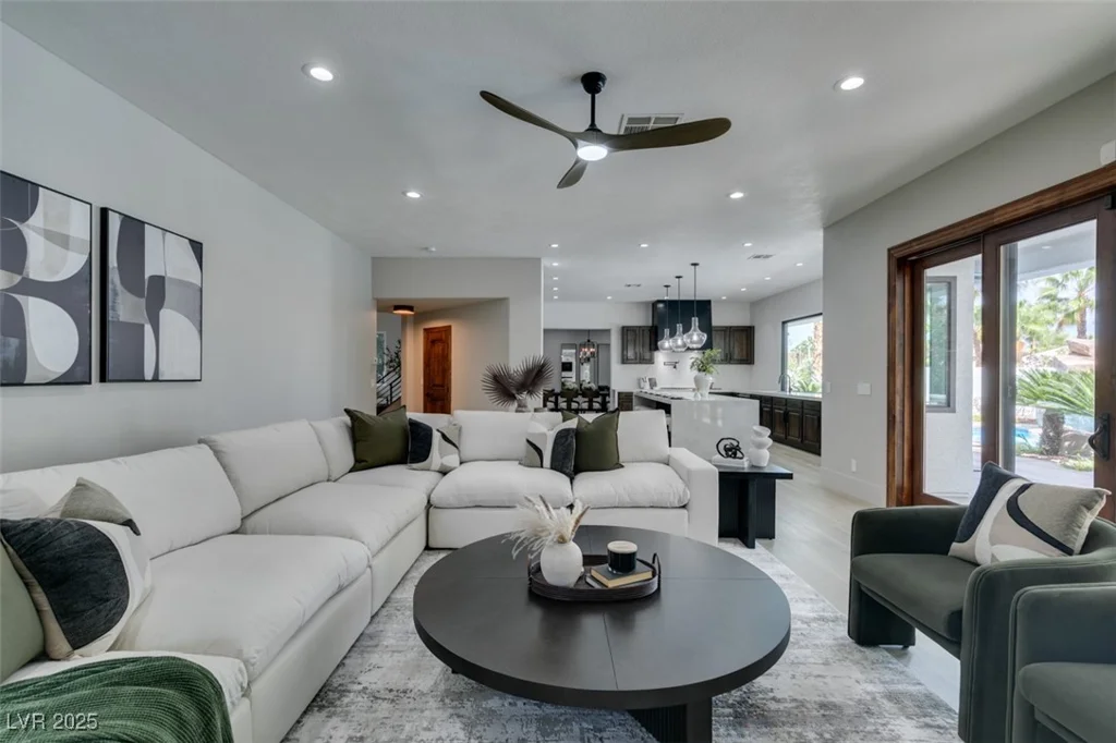 2200 Paseo, Las Vegas, NV 89117