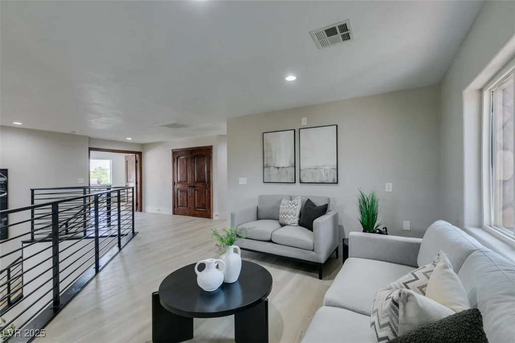 2200 Paseo, Las Vegas, NV 89117