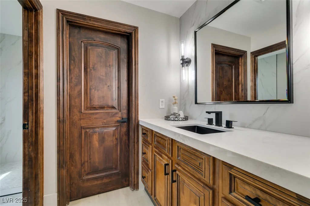 2200 Paseo, Las Vegas, NV 89117