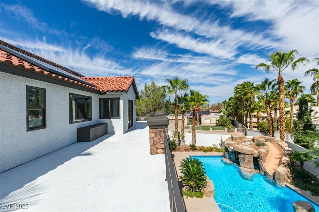 2200 Paseo, Las Vegas, NV 89117
