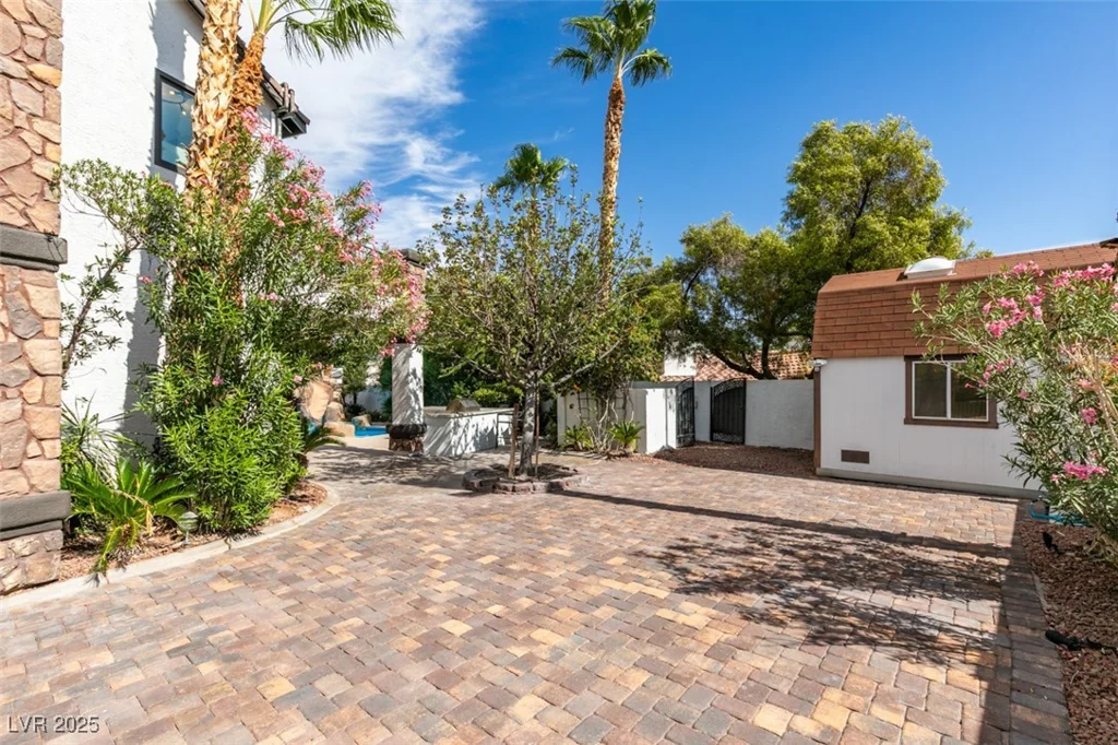 2200 Paseo, Las Vegas, NV 89117