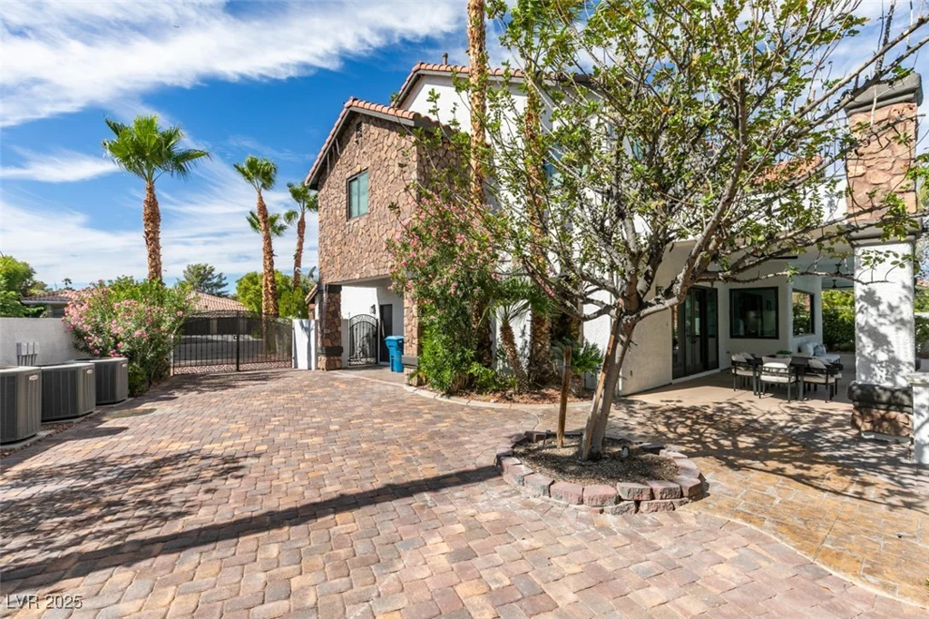 2200 Paseo, Las Vegas, NV 89117