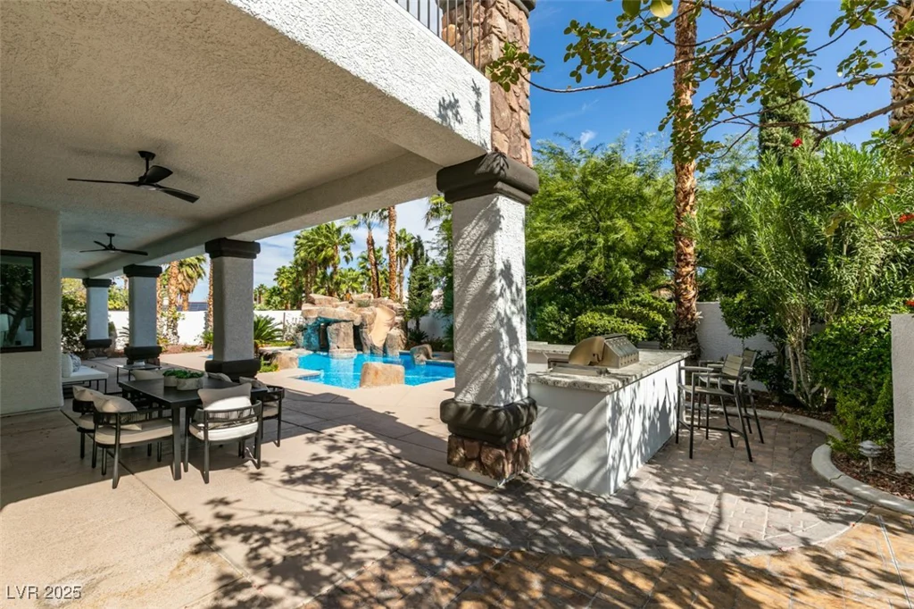 2200 Paseo, Las Vegas, NV 89117