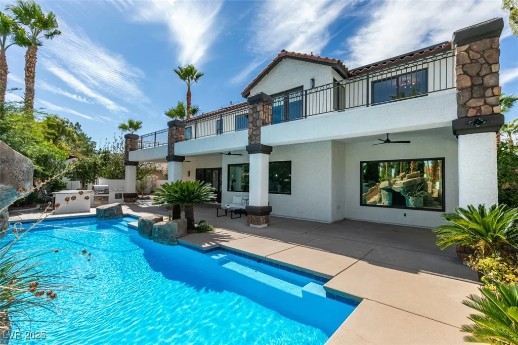 2200 Paseo, Las Vegas, NV 89117