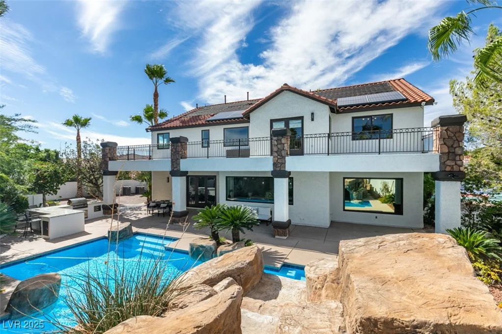 2200 Paseo, Las Vegas, NV 89117