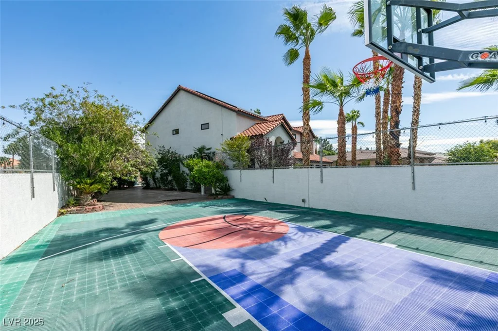 2200 Paseo, Las Vegas, NV 89117