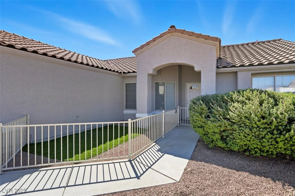 6129 Desert Haven, Las Vegas, NV 89130