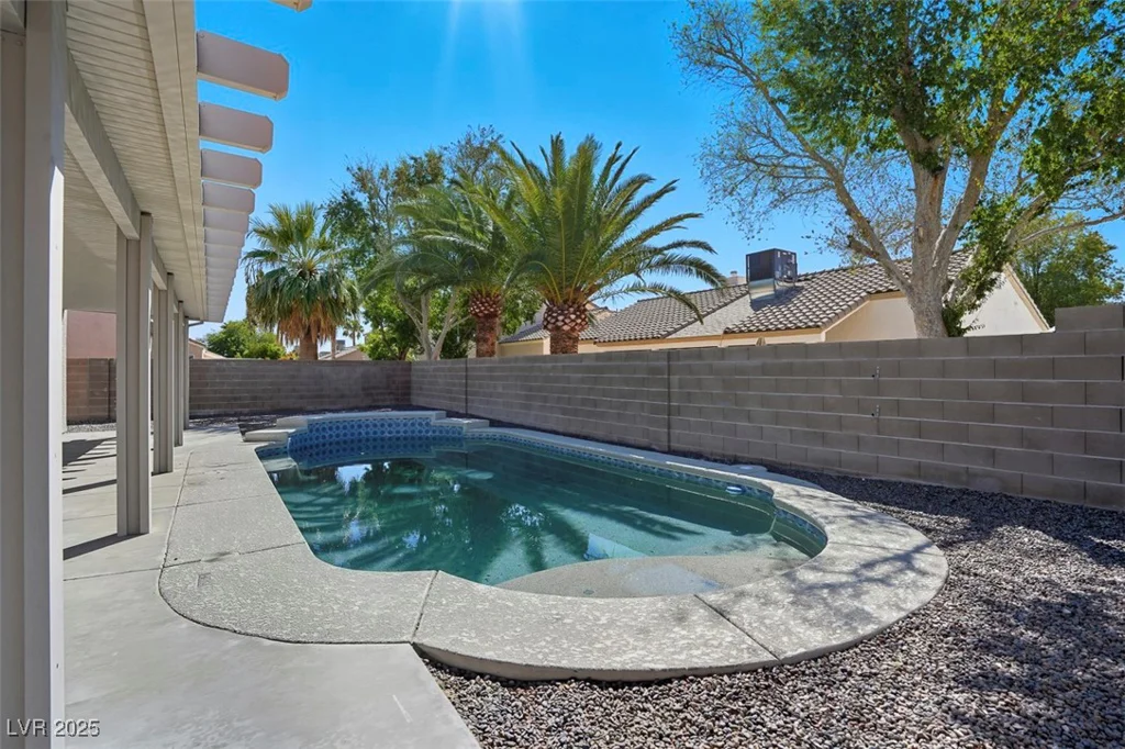 6129 Desert Haven, Las Vegas, NV 89130