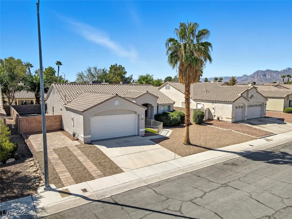 6129 Desert Haven, Las Vegas, NV 89130
