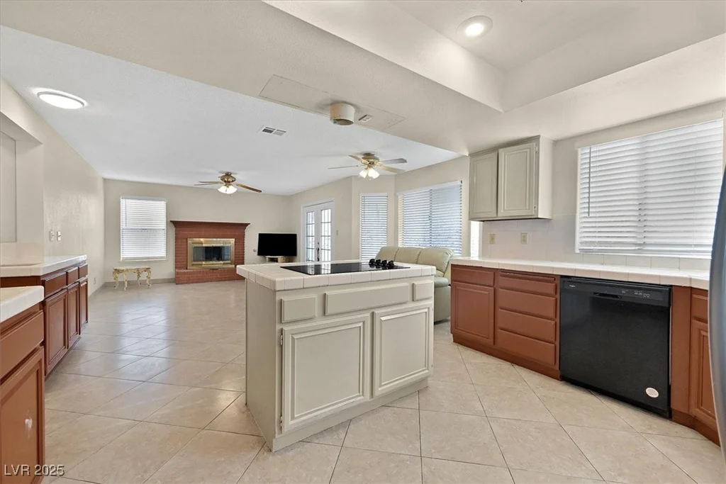 1517 Kirby, Las Vegas, NV 89117