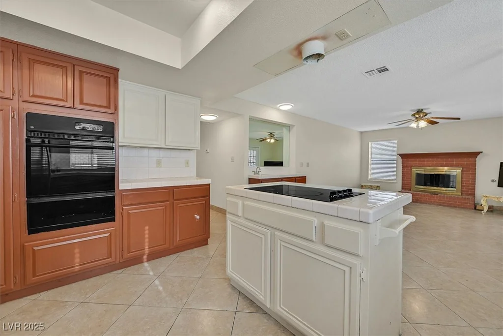 1517 Kirby, Las Vegas, NV 89117