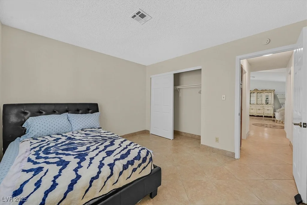1517 Kirby, Las Vegas, NV 89117
